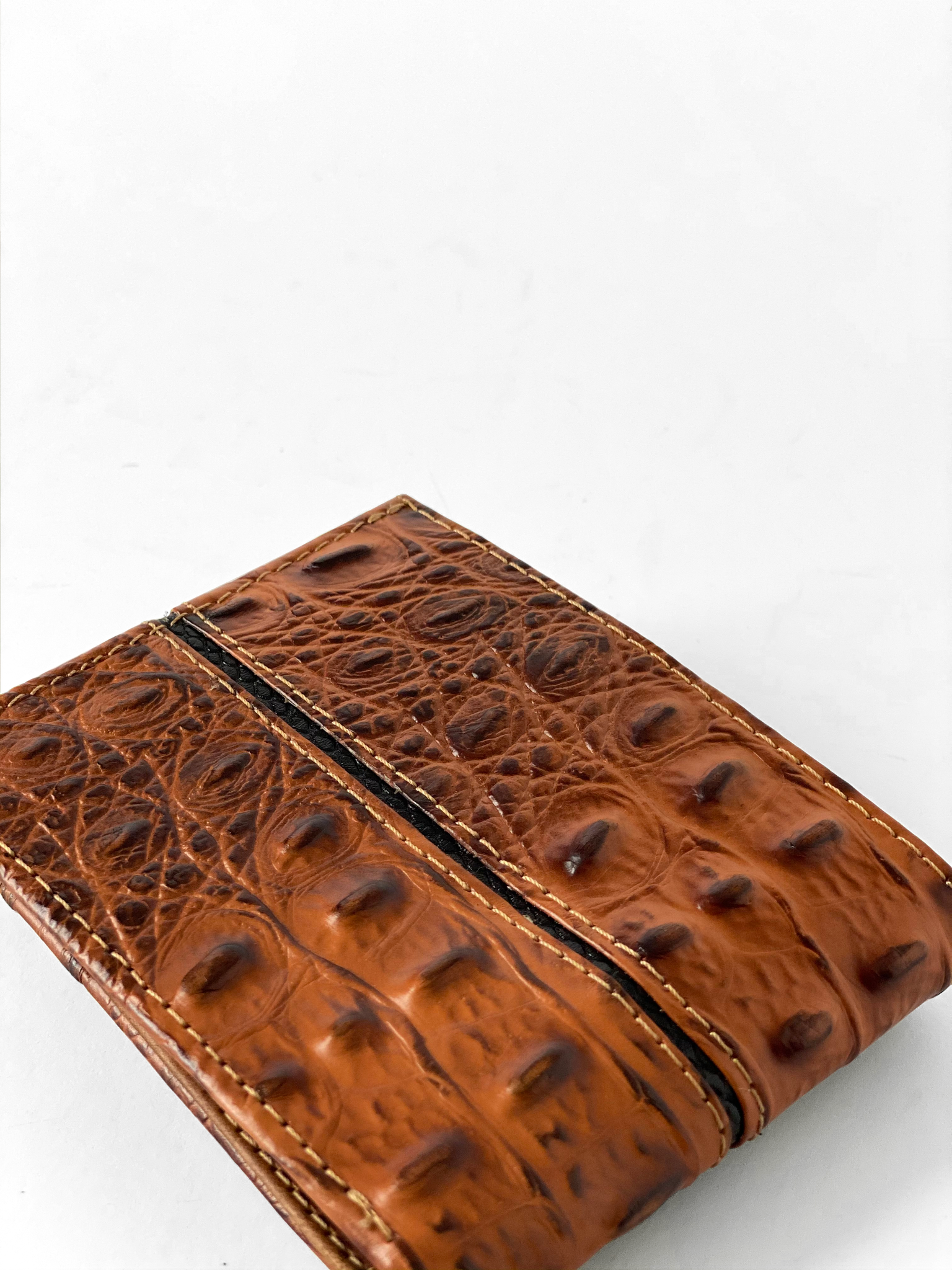 Leather Passcase Wallet, Leather Wallet, Custom Made Wallet, Handmade Wallet, Tan Leather Wallet, NYC Accessory, Fashion Accessory, Men Accessory, Man Accessory, Jebranco New York, NYC Boutique, Jebranco Accessory, Free Shipping NYC, New York City Online Store, NYC Shoe Store, Crocodile Leather, Alligator Leather, Fold Closure Wallet